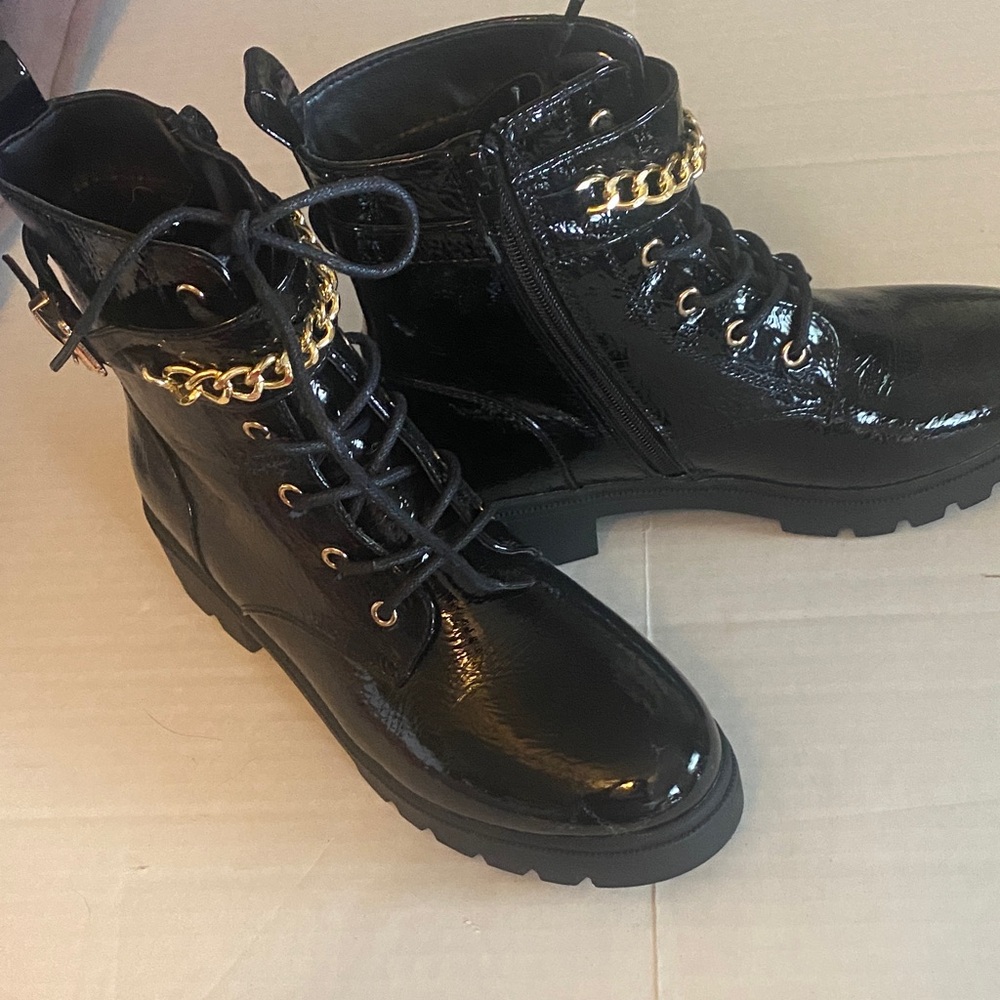 NWOT Shiny Black Kids Combat Boots with Gold Chain